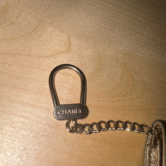 Authentic Chanel card holder, keychain - Picture 9 of 9